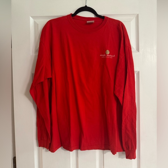 Simply Southern Holiday Long Sleeve Shirt Red Christmas Lights Gold Logo Tee - Picture 4 of 6